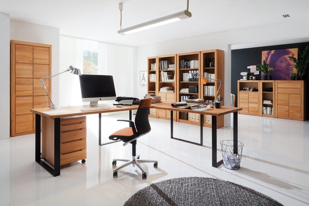 Braune Büromöbel aus Holz 